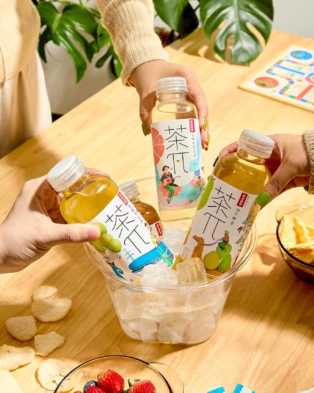 Tea PI Pomelo Green Iced Fruit Tea, 16.9 Fl Oz (15 Pack) | Real Brewed Green Tea with Pomelo Juice.